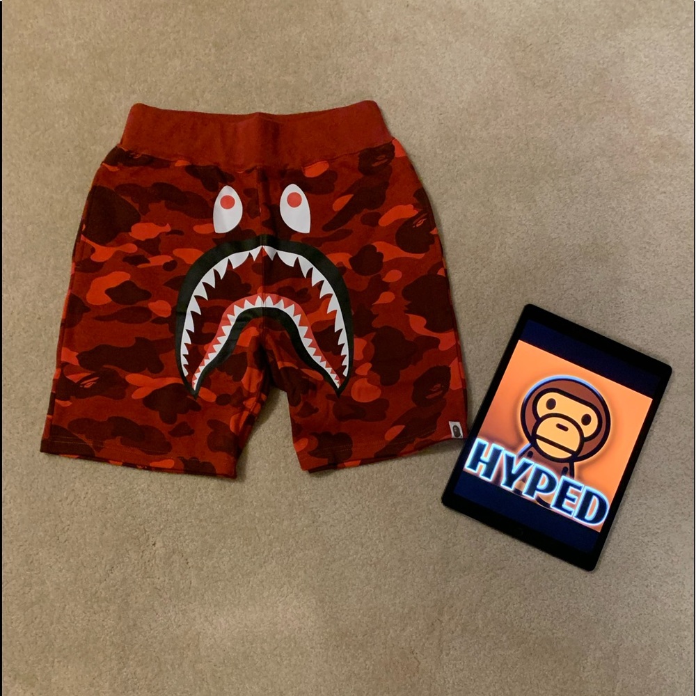 Bape Red OG Camo Shark Shorts Size Small